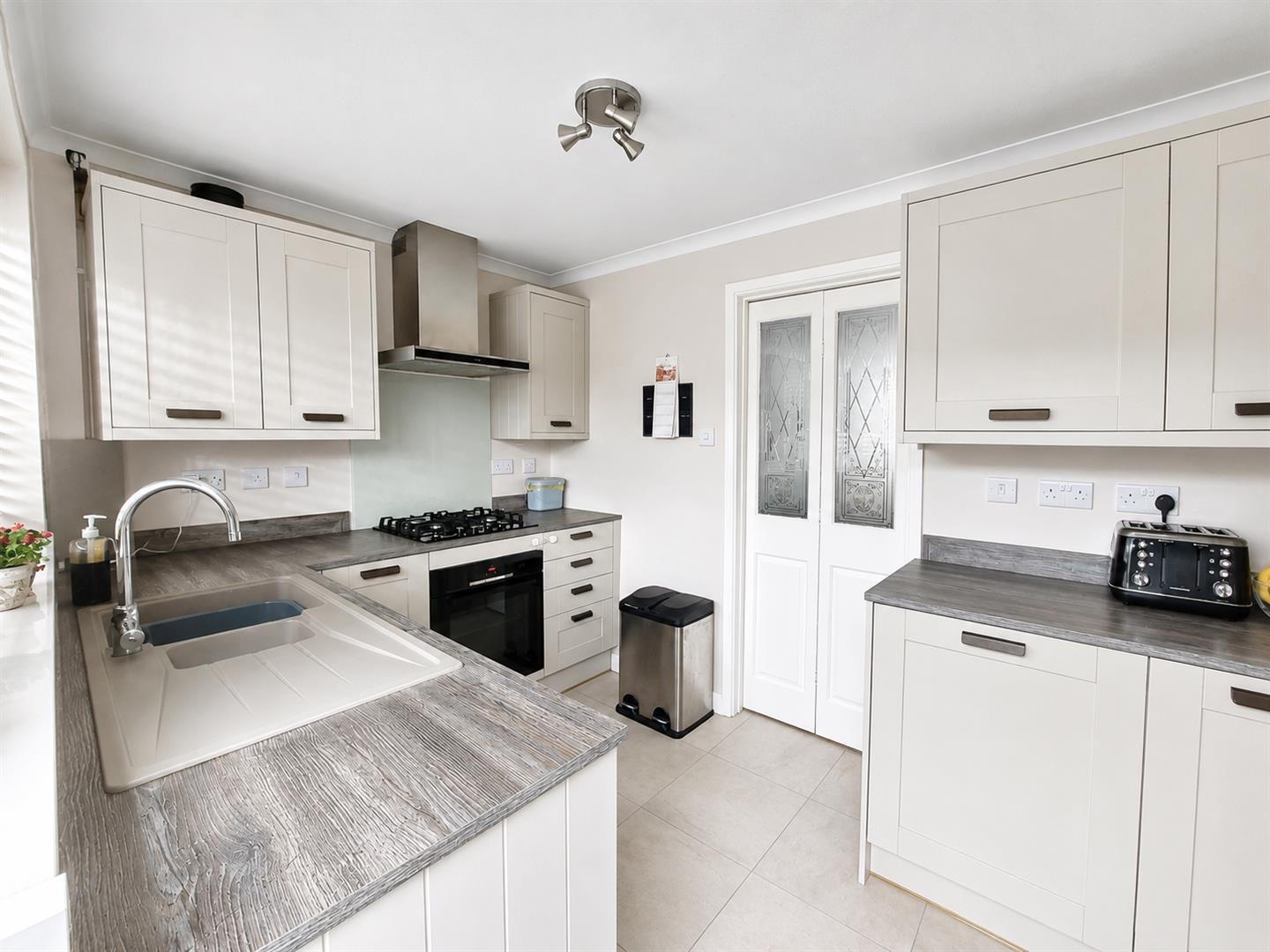 Clos Llandyfan, Garden Village, Gorseinon, Swansea, SA4 4JQ
